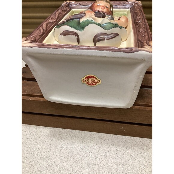 Sanmyro Japan Vntage Porcelain Decorative Planter Apple Girl With Umbrella - Picture 8 of 11